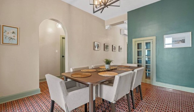 #2 - Charming Spanish Colonial Apartment - Miramar