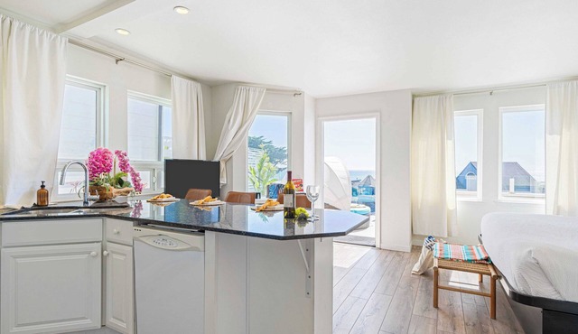 2 Coastal Studios at Cayucus Beach Access + Ocean Views