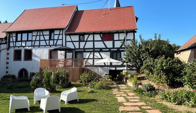 2 Communicating Houses