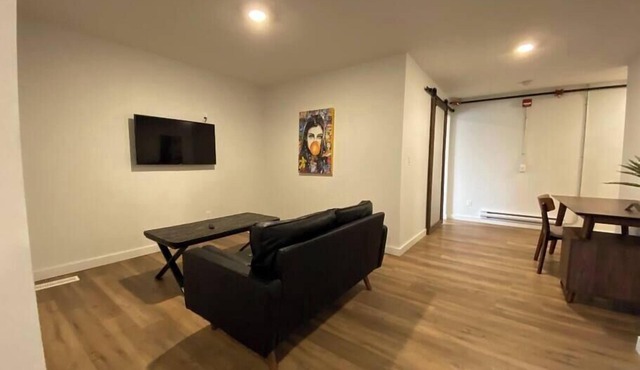 2 Double Private Trendy Executive Urban Loft Suites