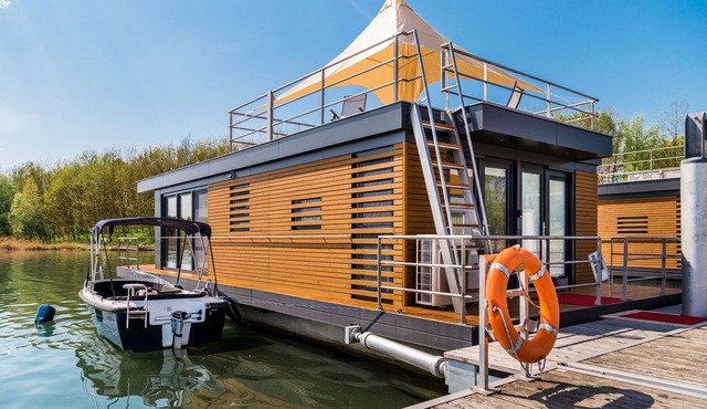 2. floating vacation home Möwe 2 - Floating vacation homes Gräbendorfer See