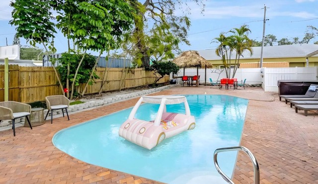 2 Homes! - 4 Mn To Madeira Bch - Hottub - Htd Pool