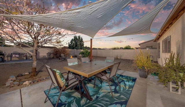2 Homes/7 BR 4 BA Total/Teams at KINO, ideal