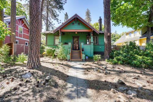 2 Mi to Downtown Spokane: Nurse-Ready Rental