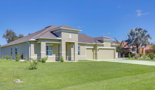 2 Mi to Golf! Punta Gorda Gem w/Pet-Friendly Yard