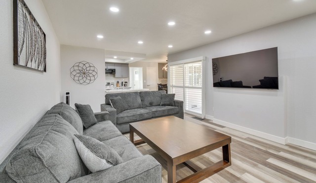 2 Mi to UC Merced: Modern Home w/Private Yard