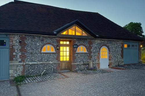 2 Moatside Cottages