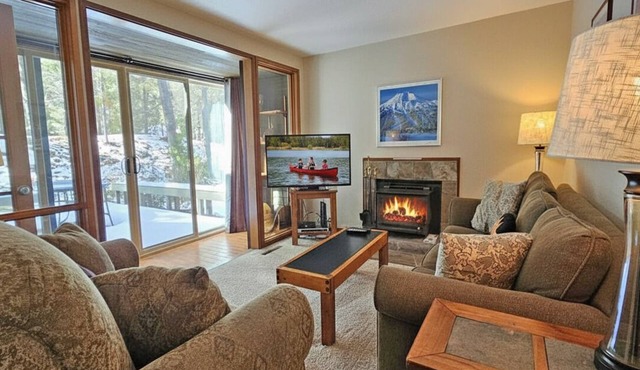2 Mtn. View-Sunriver, Oregon: BBQ, WiFi, SHARC Aquatics, Tubing Hill, Mt. Bachelor, Golf, Deschutes River, Tennis, Bike Paths