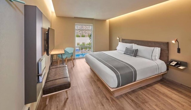 2 Ocean View Rooms in Ensenada – Perfect for Business & Leisure