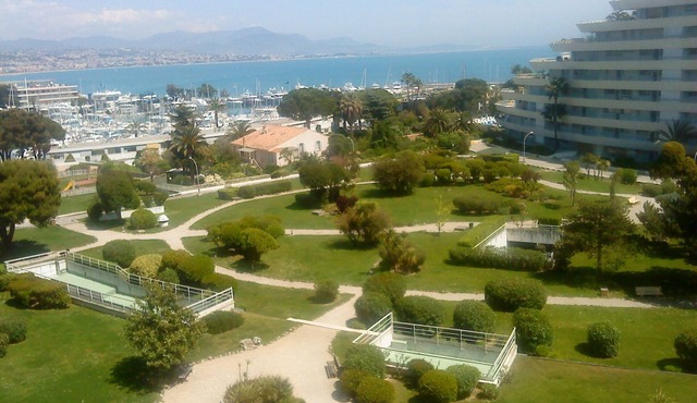 2 P MARINA BAY OF ANGELS, magnificent sea views and direct access to the beach