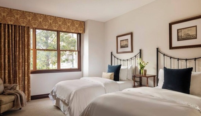 2 Premier Suite Two Beds Pool View Balcony | Hotel Granduca | Pets allowed