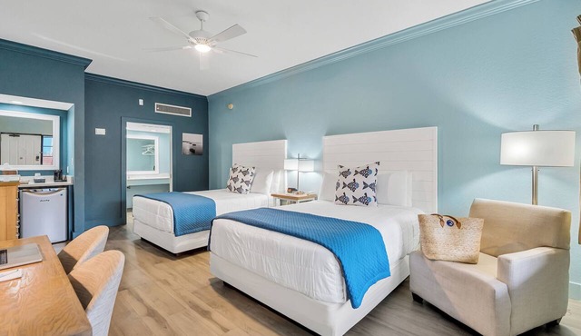 2 Queen Beds at Beachside Inn Hotel*