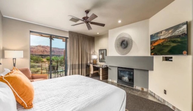 2 Relaxing Desert Oasis Rooms Perfect for Weekend Escapes Near Golf & Trails