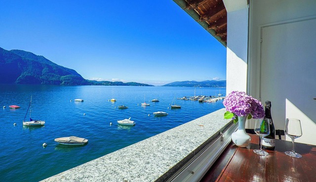2-room apartment with balcony in direct lakeside location