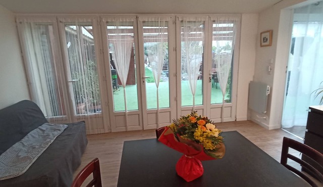 2-room ground floor apartment with garden on the banks of the Marne