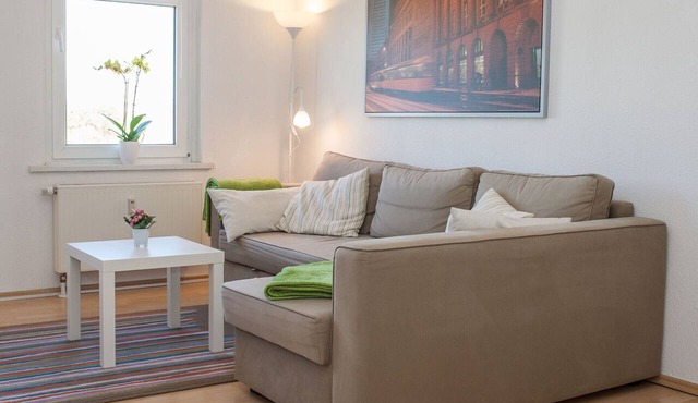 2 rooms apartment, kitchen, bathroom, balcony, HD TV, WiFi, parking - near zoo, fair