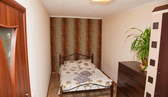 2 rooms Apartment on Patriotychna str 61. Centre