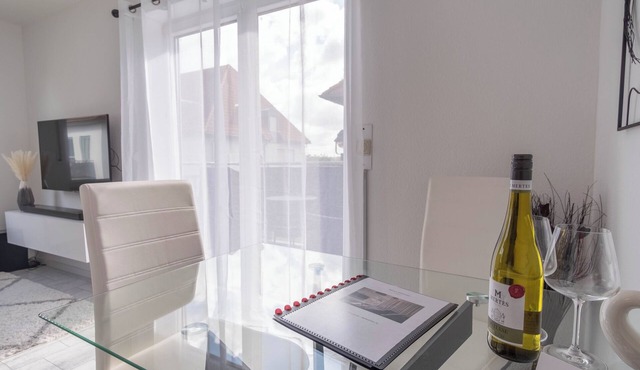 2 rooms with balcony, underground parking, workplace, free coffee, 4k TV, fast wifi