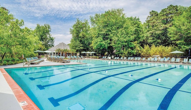 2 Scenic 3BR Suites w/Kitchen: 1.1 Miles to Kitty Hawk Beach & Nature Trails