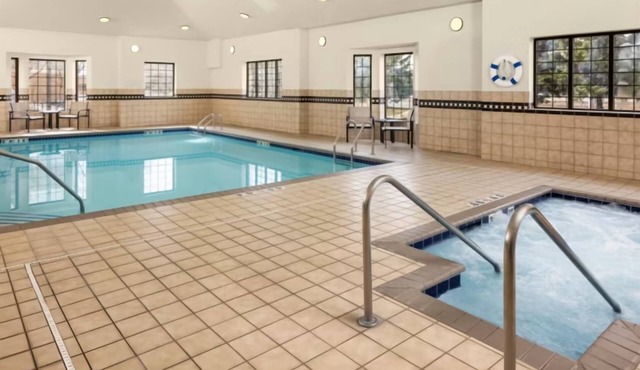 2 Spacious Suites Near Mall of America, MSP Airport & Downtown Minneapolis