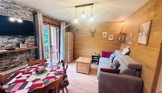 2-star studio with bathroom, sleeps 4, north-facing
