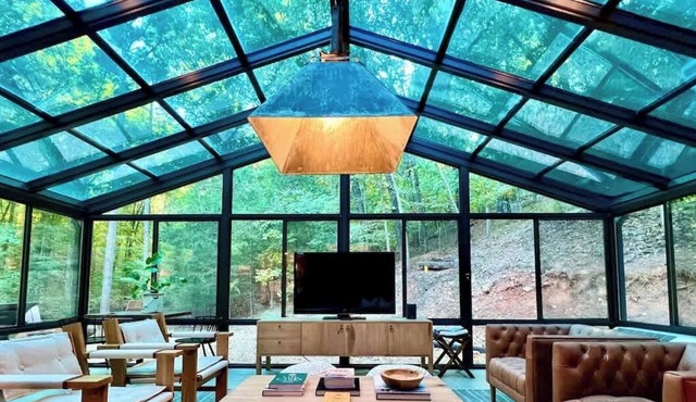 2 Stylish Cabins, 1 Stunning Property, 6 Guests