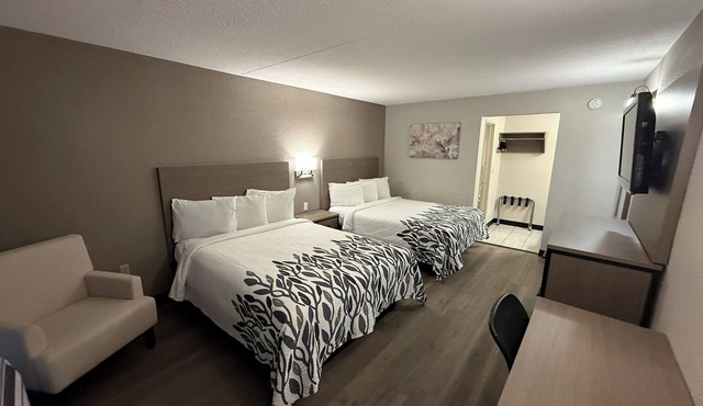 2 Unit with 2 Queen Beds—Clean, Cozy & Perfect for Vacation or Business