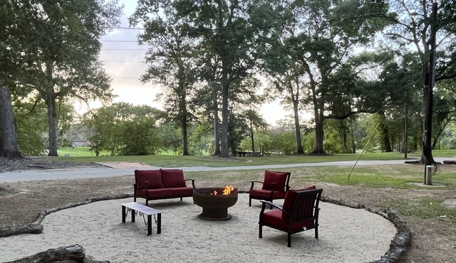 2 Waterfront Cottages: 1 Modern, 1 Rustic + 2.5 acres