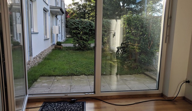 2 Zi Wohnung, Nähe Harras U6/s7, 4-5 Personen