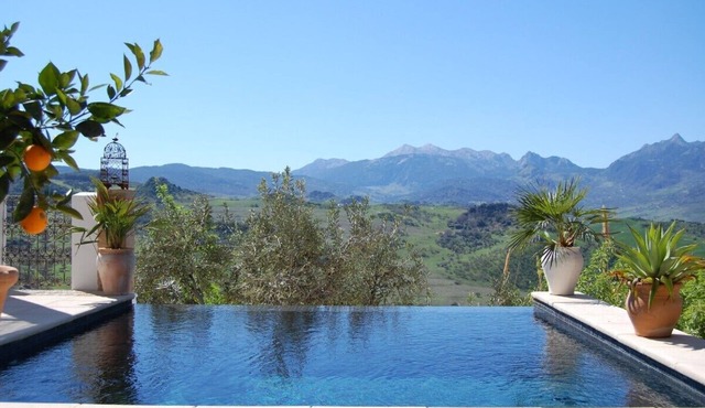 20% late-availability discount in October at this stunning mountain hideaway