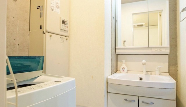 20 off last minute discount 5minute walk from Tsutenkaku Tower | 1LDK apartment near the station /Naniwa Ward, Osaka City Ōsaka