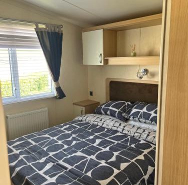 21 Riverview, Allhallows - No VAT invoice available