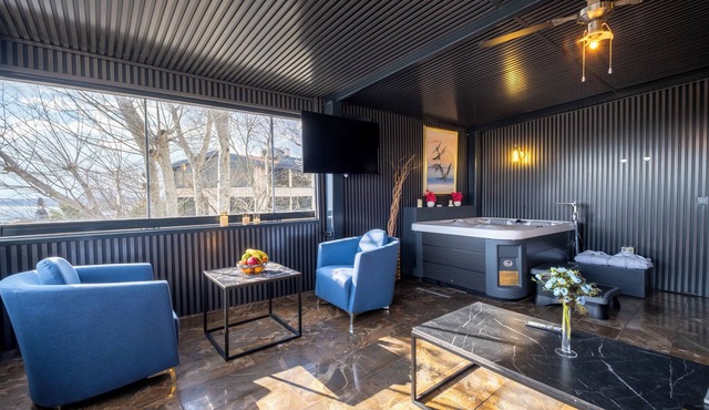 216 Castle Hotel