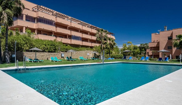2172-Modern apt 2 bedrooms, sea view!