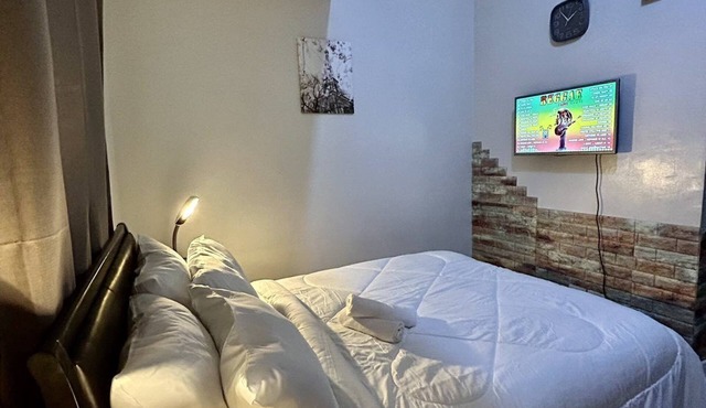 22-A Cozy Studio condo unit with free WIFI and Netflix