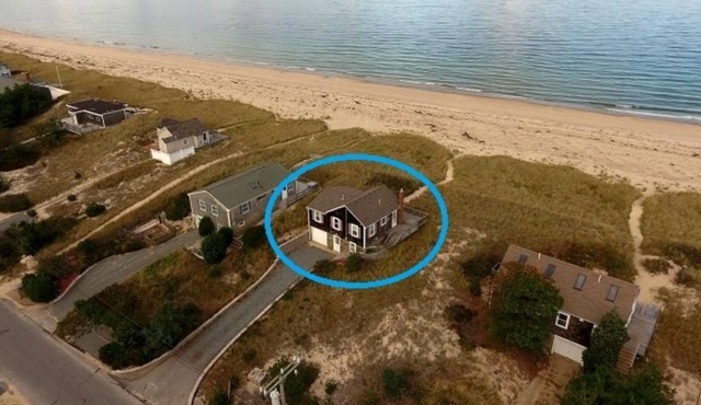 233 Phillips Rd - Oceanfront Cottage on Sagamore Beach with Stunning Views