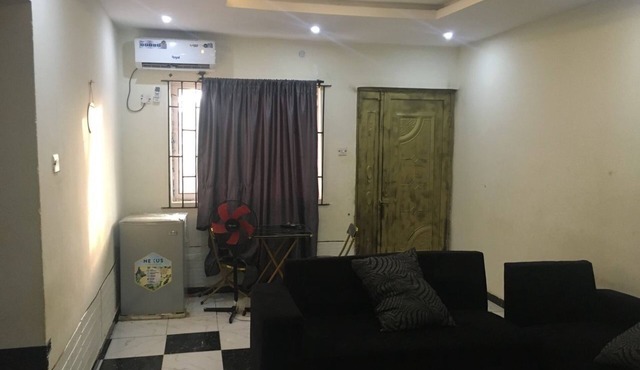 24hrs power and Charming farmhouse in amazing Ayobo,Lagos with AC, Wifi