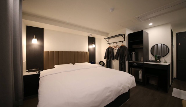 25 HOTEL