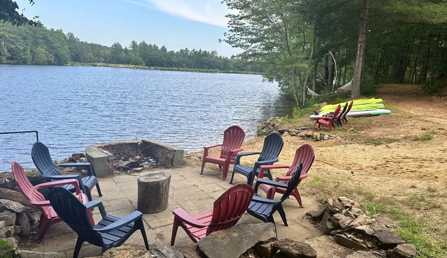 250ft sandy lakefront oasis - 3BR/2BA