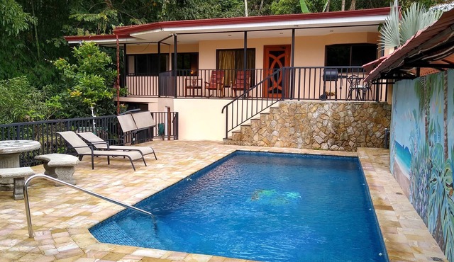 2Bdrm Tropical retreat w/pool