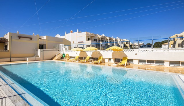 2Bed,3 Bath Villa with Cliff Top Pool + Sea Views