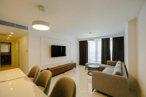 2Bedroom Apartment