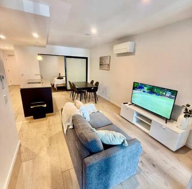 2BR-1BR-1Car- CBD Pool Central