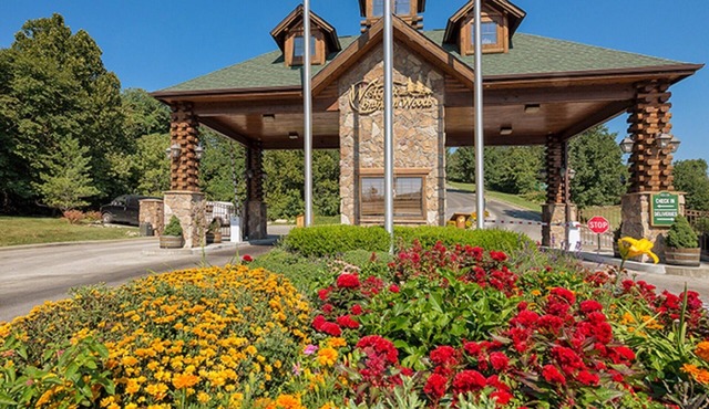2BR/2.5 BA Sleeps 8 - Westgate Branson Woods - Premier Elite Villa
