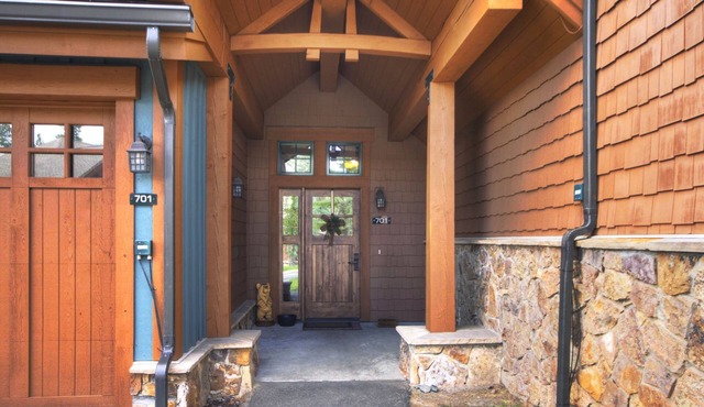 2br 2ba Winter Walk To Historic Downtown + Gondola 2 Bedroom Townhouse by RedAwning