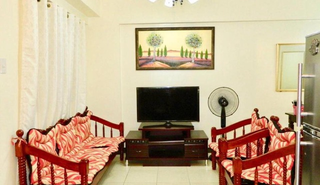 2BR Condo w Parking