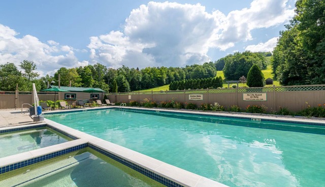 2BR Loft With Views | Ski-In Access