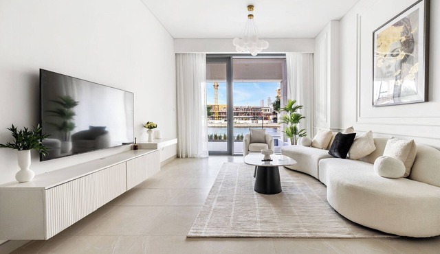 2BR M Huge Terrace Direct Canal Access