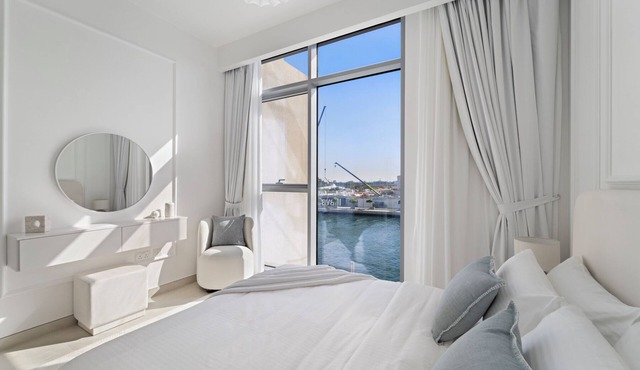 2BR M Room CF7 B Partial Canal View