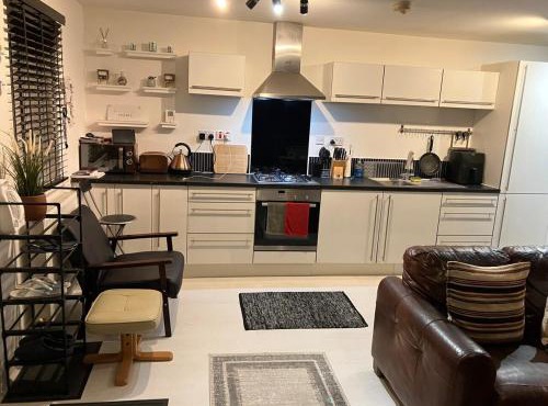 2BR Maisonette Flat Near Historic Pontefract
